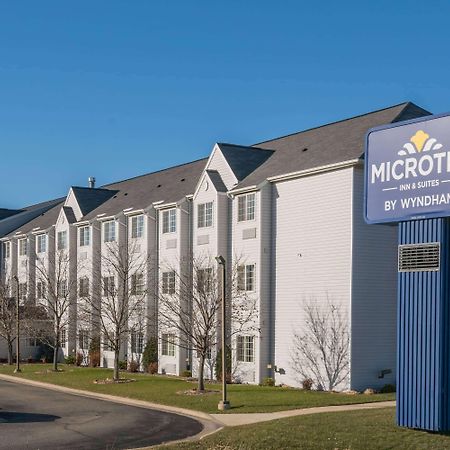 Microtel Inn And Suites By Wyndham Rochester Exterior photo